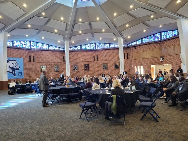 Keynote speaker C. Edward Watson, Ph.D., vice president for digital innovation at the American Association of Colleges and Universities, addressed Mercy University faculty at the 2024 Fall Faculty Seminar Day